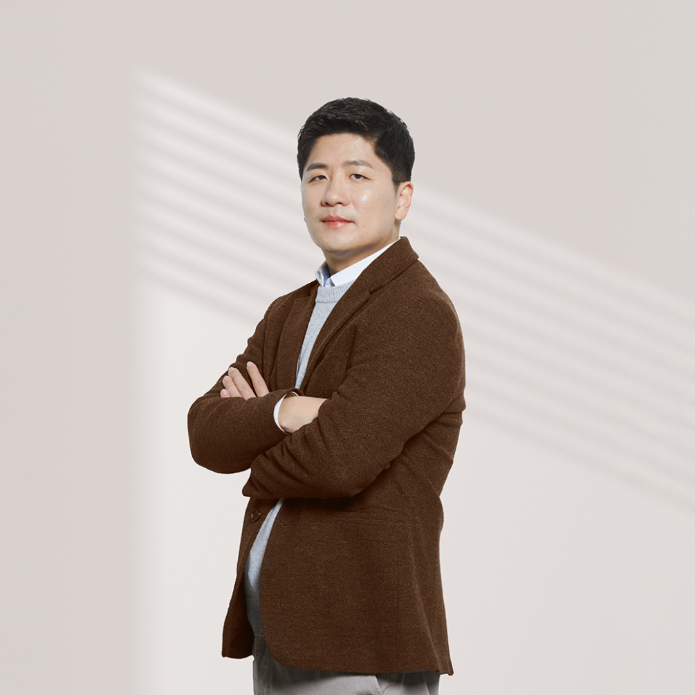 논술_정종욱_강사이미지